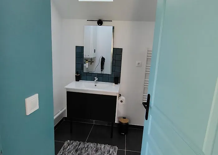 Holiday home Petit Nid Douillet Entre Et Foret *